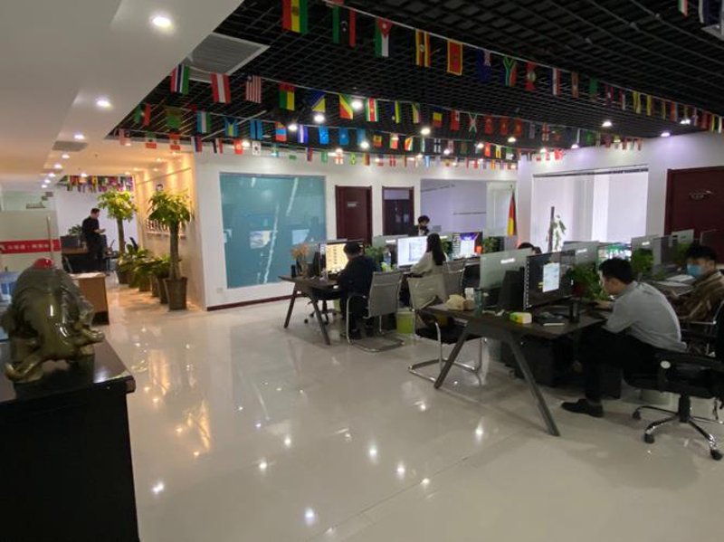 电商浪潮下的企业转型与机遇